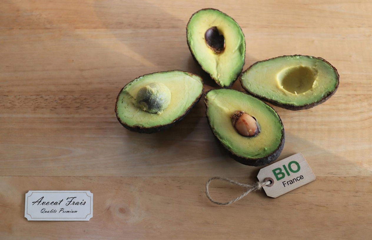 Vous manque-t-il cette simple habitude à base de tomate et d’avocat après 50 ans ?