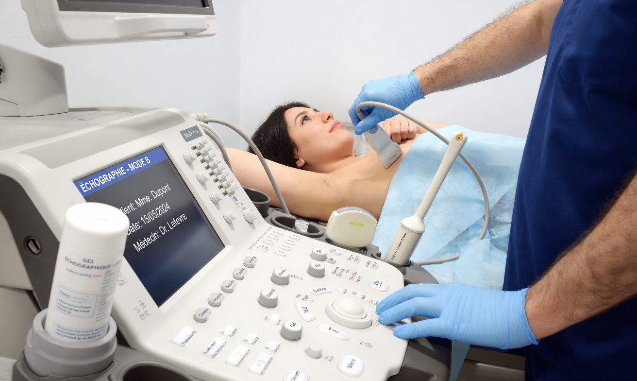 Tissu mammaire dense et risque caché de cancer : que doivent savoir les femmes de plus de 50 ans ?