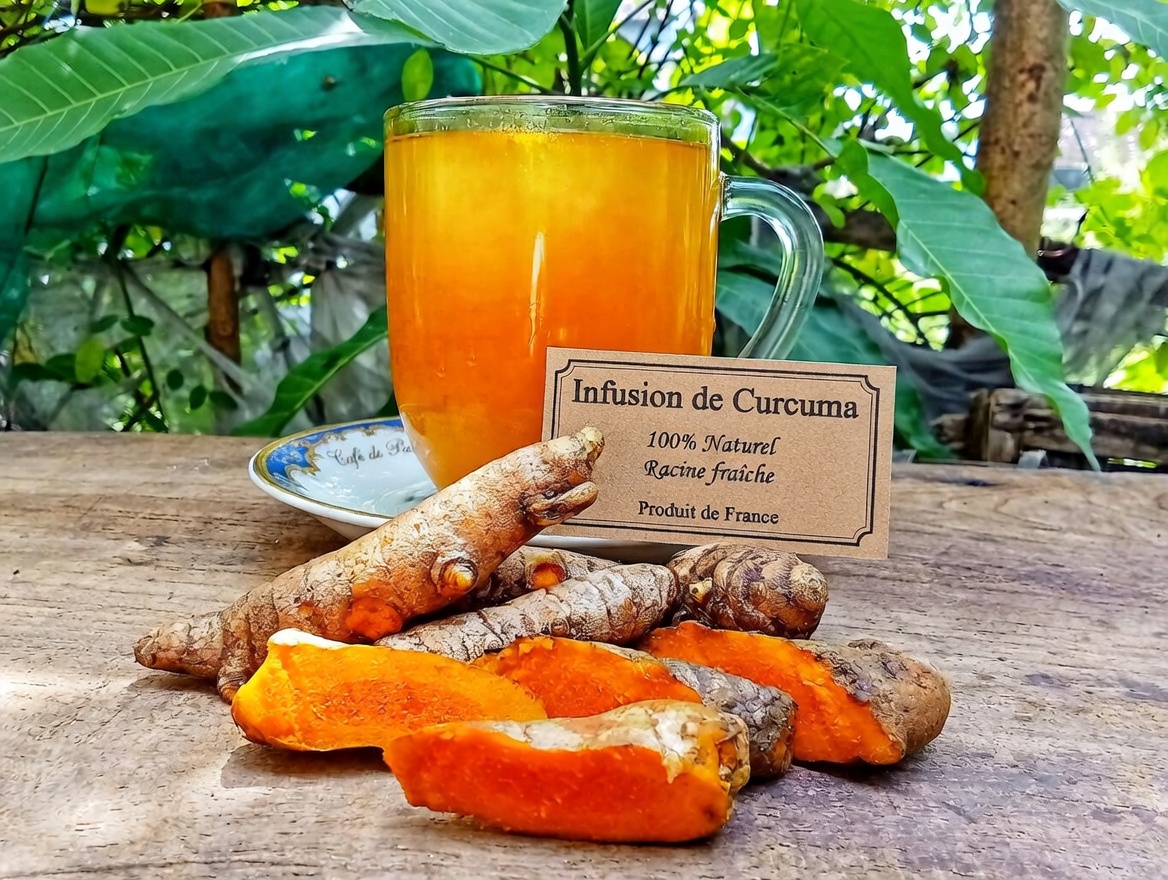 Une boisson quotidienne au curcuma après 60 ans ? Une habitude simple à connaître