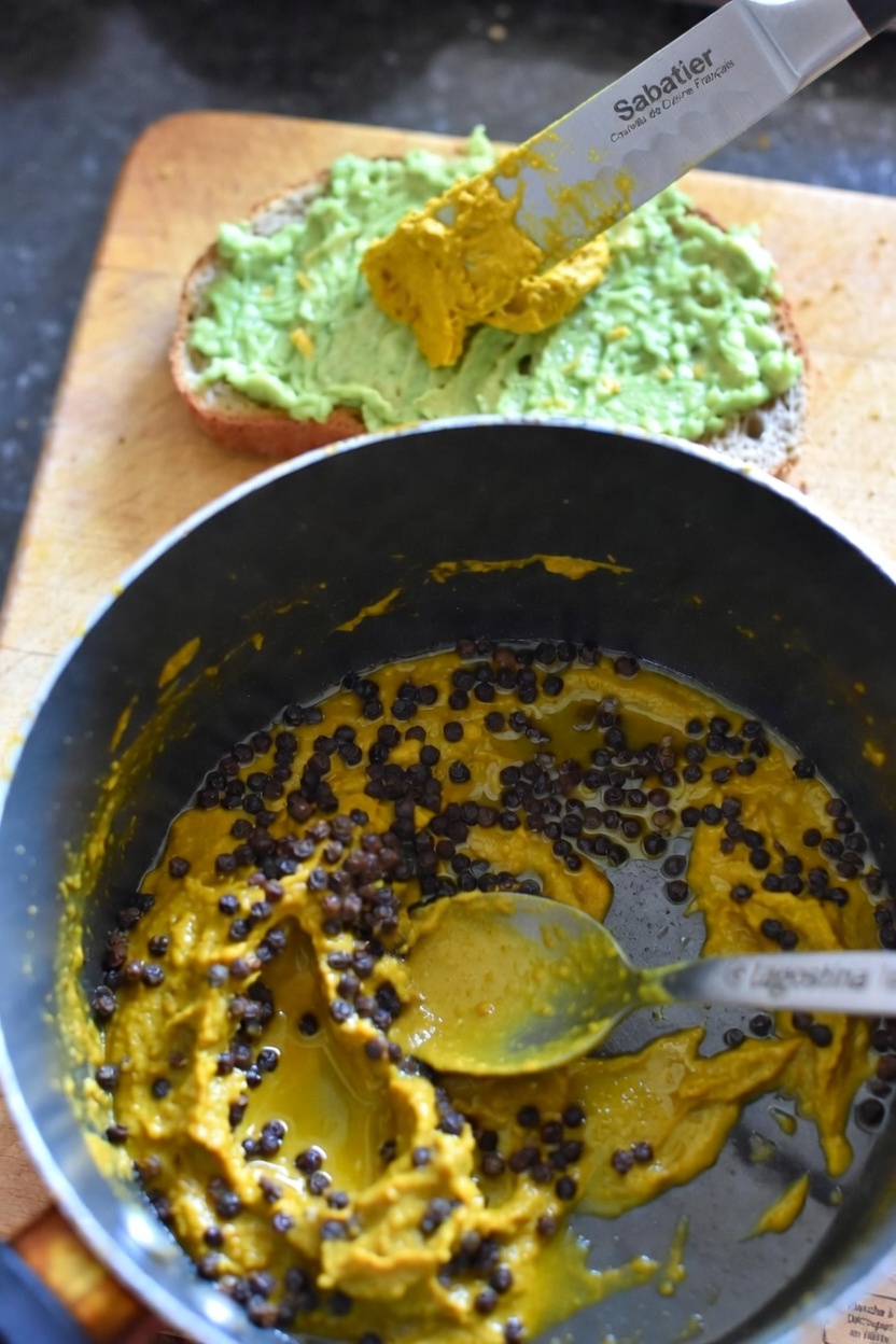 Découvrez comment ajouter seulement deux cuillères de cette pâte naturelle chaque jour peut aider à soutenir la santé de vos genoux