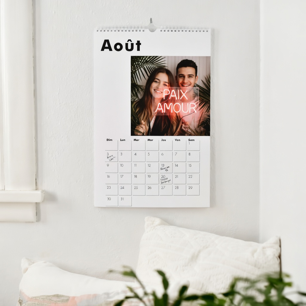 Ne suspends JAMAIS un CALENDRIER à CET ENDROIT _ IL ÉLOIGNE L’ARGENT et attire les mauvaises énergies _ Feng Shui